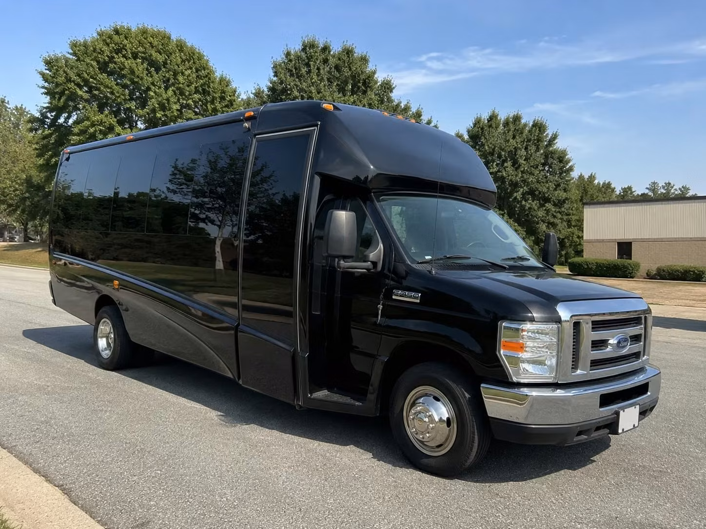 allentown 15 passenger minibus rental